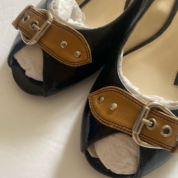 NEW New Directions peeptoe slingback wedge heels, Size 8 NWOT - Picture 3 of 7